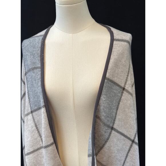 Women’s CuddlDuds Checkered Poncho Sz S/M - Picture 2 of 4